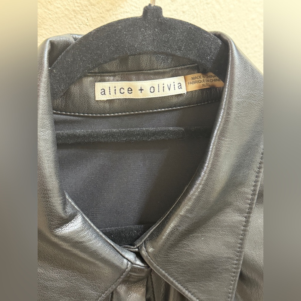 Alice + Olivia Black Jen Vegan Leather Puff-Sleeve Shirt Dress. Size XL - Picture 2 of 14